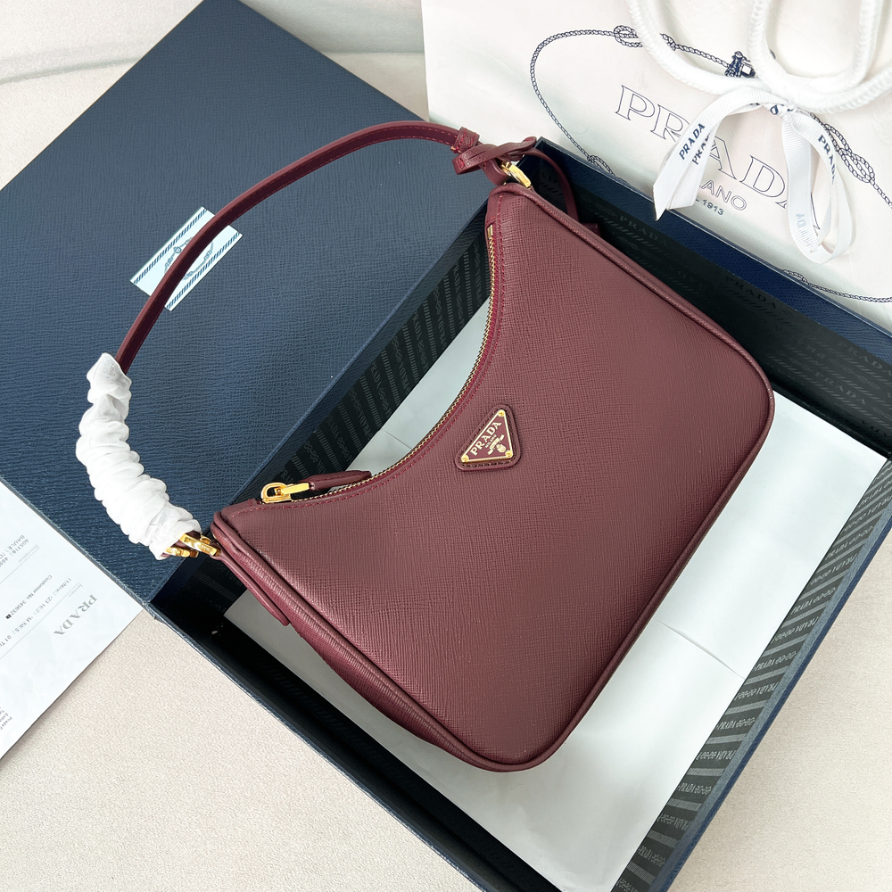 Prada Re-Edition 2005 Saffiano