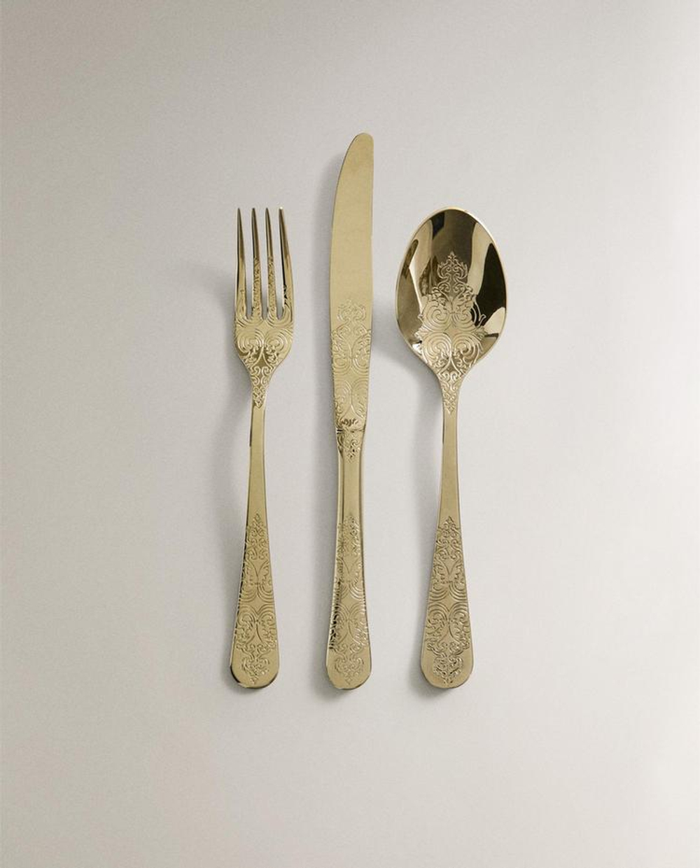 ZARA HOME НАБОР СТОЛОВЫХ ПРИБОРОВ С ГРАВИРОВКОЙ, ЗОЛОТИСТЫЙ