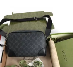 Сумка GUCCI GG Small Emblem Crossbody