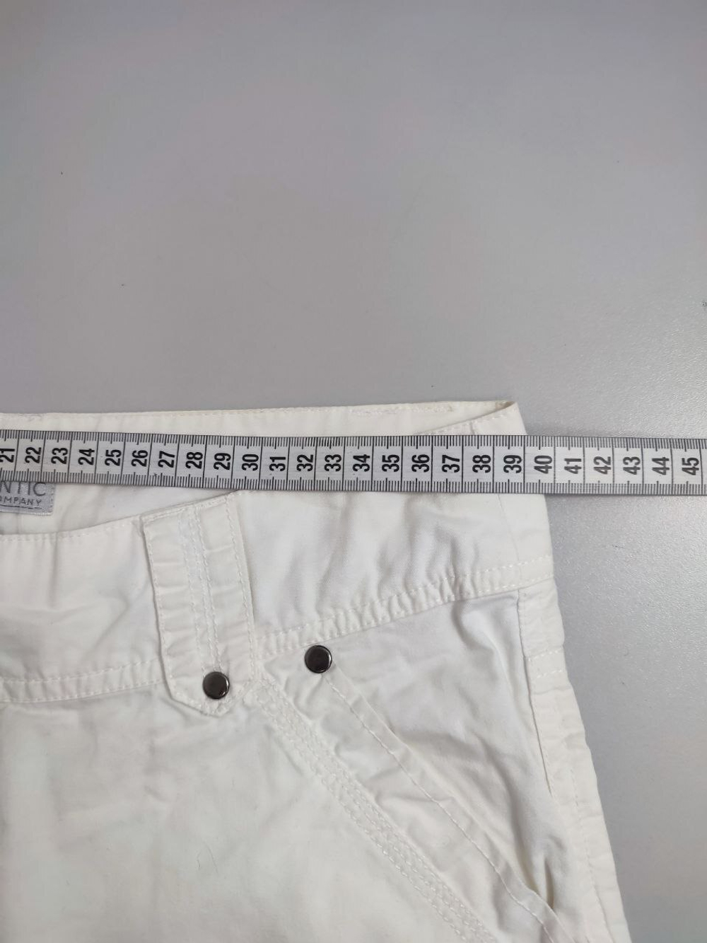 Шорты Authentic белые 44 размер