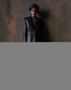 Жакет кожаный полуприталенный