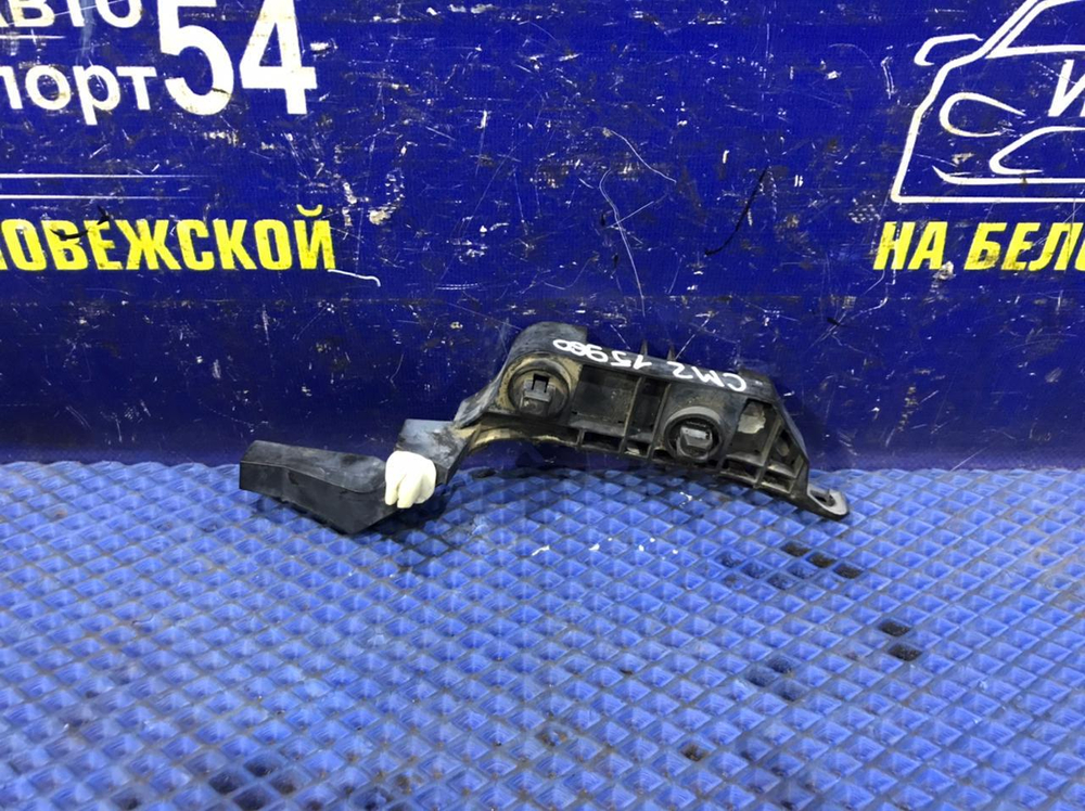 Крепление бампера переднее левое Honda ACCORD 2002-2008