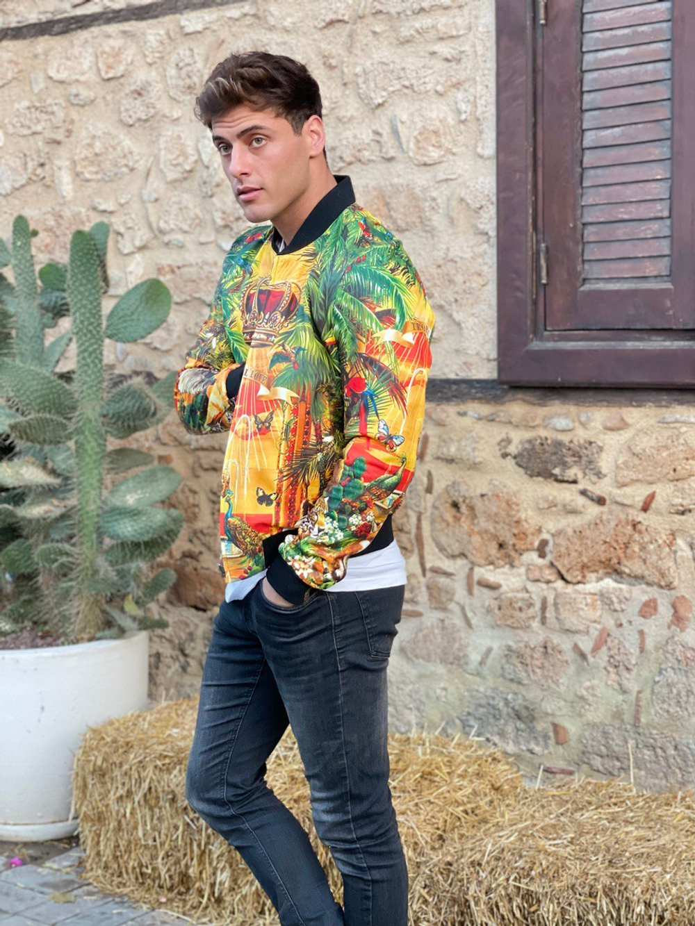 Кожаная куртка (бомбер)