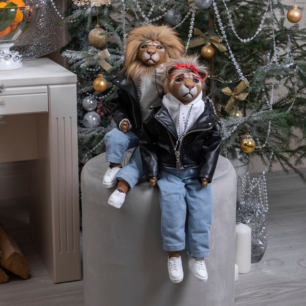 Кукла коллекционная Лев Рокки