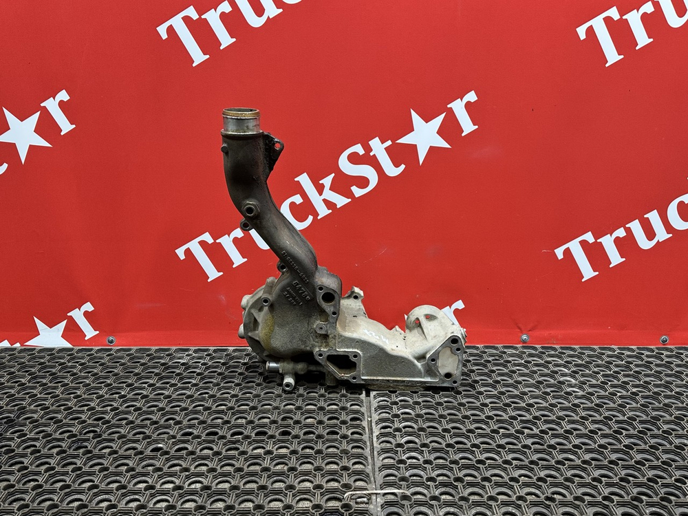 Корпус водяного насоса