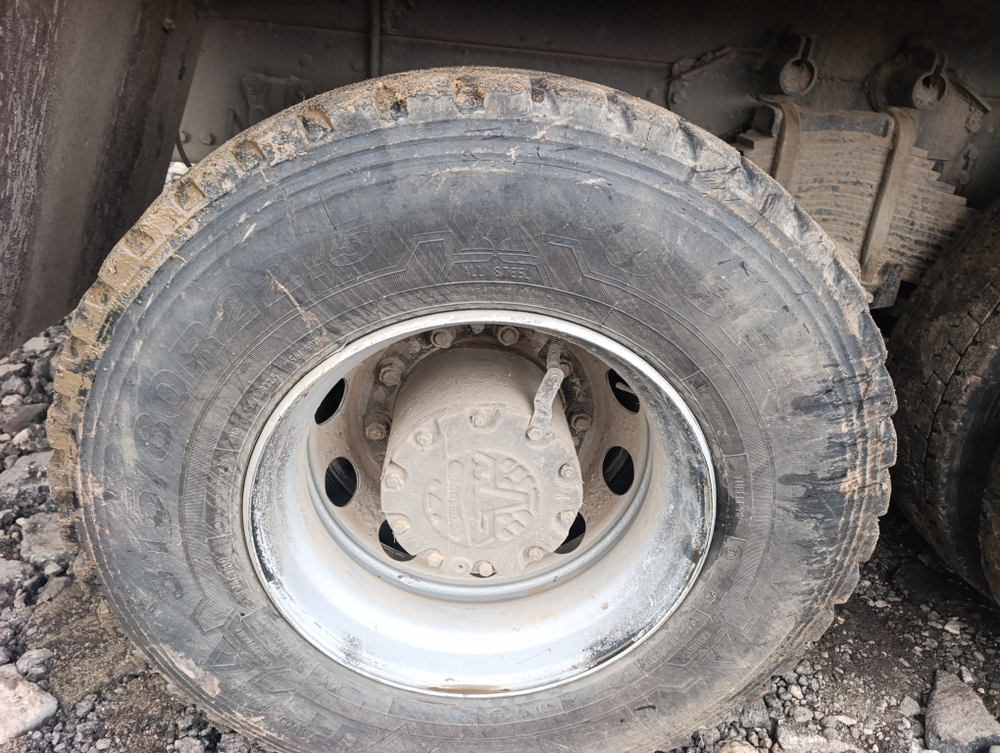МАЗ 6312 6x4 Ломовоз с КМУ 61D205 	(Дизельный, 6,7 л, 328 л.с., МТ)