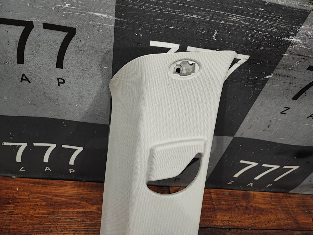 Обшивка стойки задней левой Tank 500 21-нв Б/У Оригинал 5402310XKV3AA