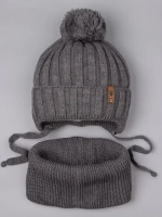 Шапка для мальчика со снудом осенняя