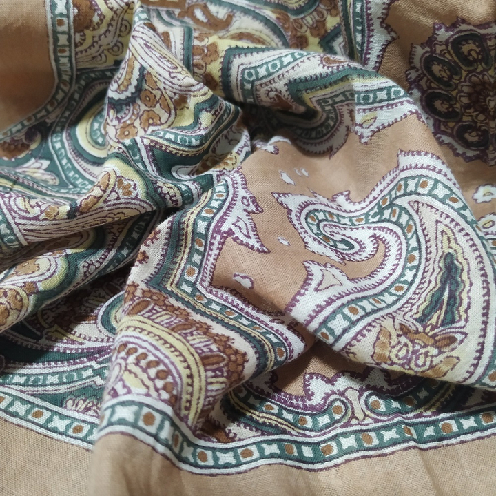 Платок материал Хлопок 100% "Четыре цветка" цвет коричневый материал 95x95 см.