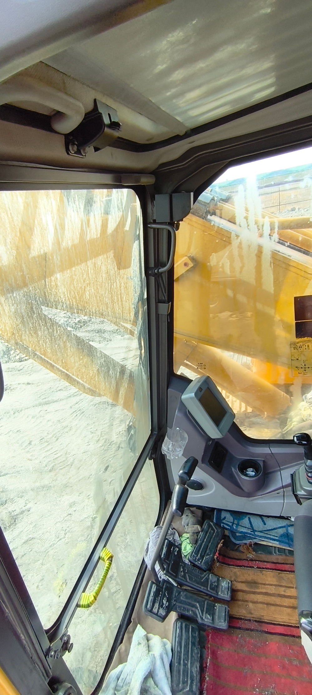 LGCE E6400 Экскаватор E6400F (Дизельный, 12,8 л, 333 л.с., АТ)