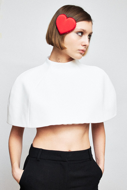 Заколка-сердце красное с декором