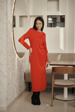 Платье с вырезом лодочка