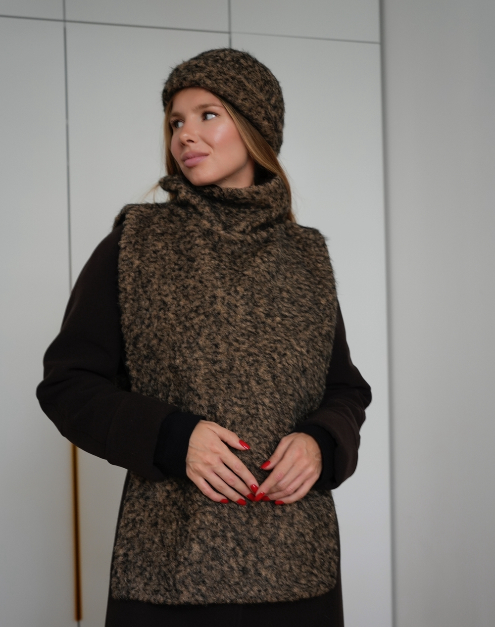 Манишка букле шоколад