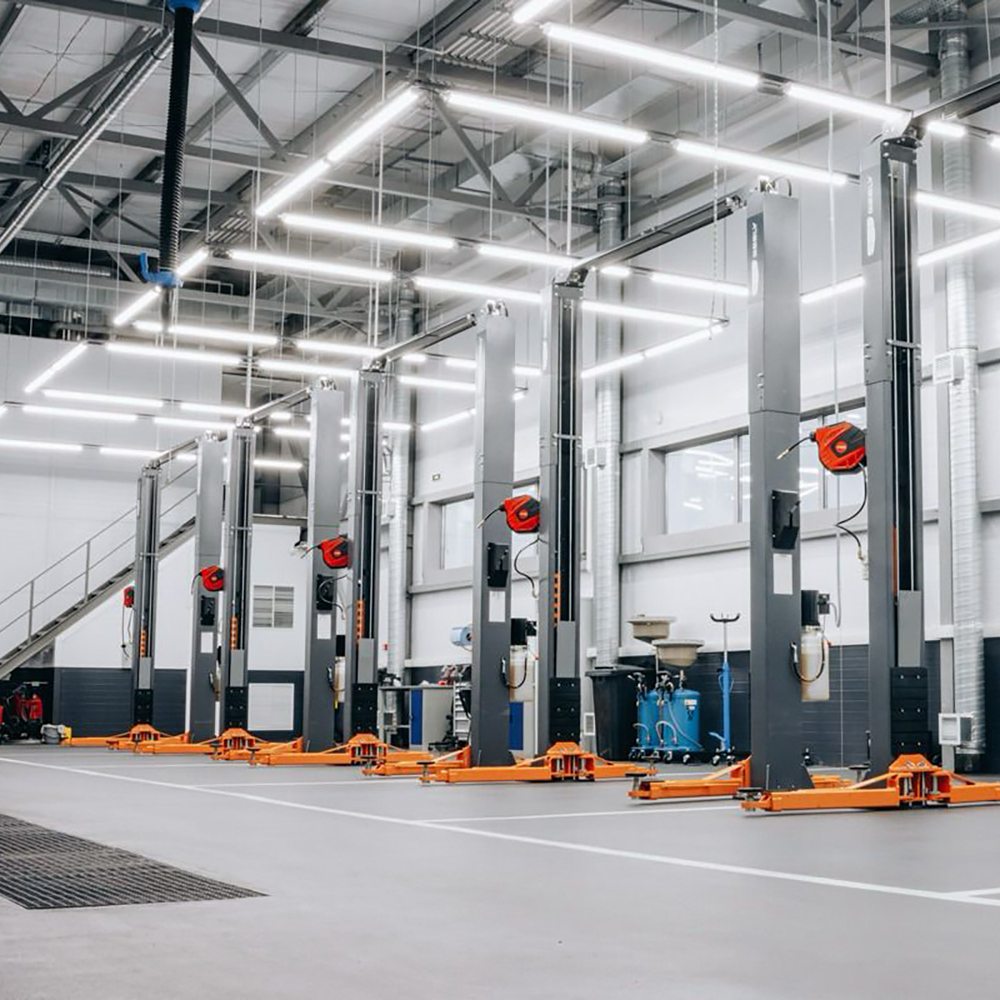 WDK-529 Подъемник двухстоечный с верхней синхронизацией 4 тонны, одност.разбл., 380В