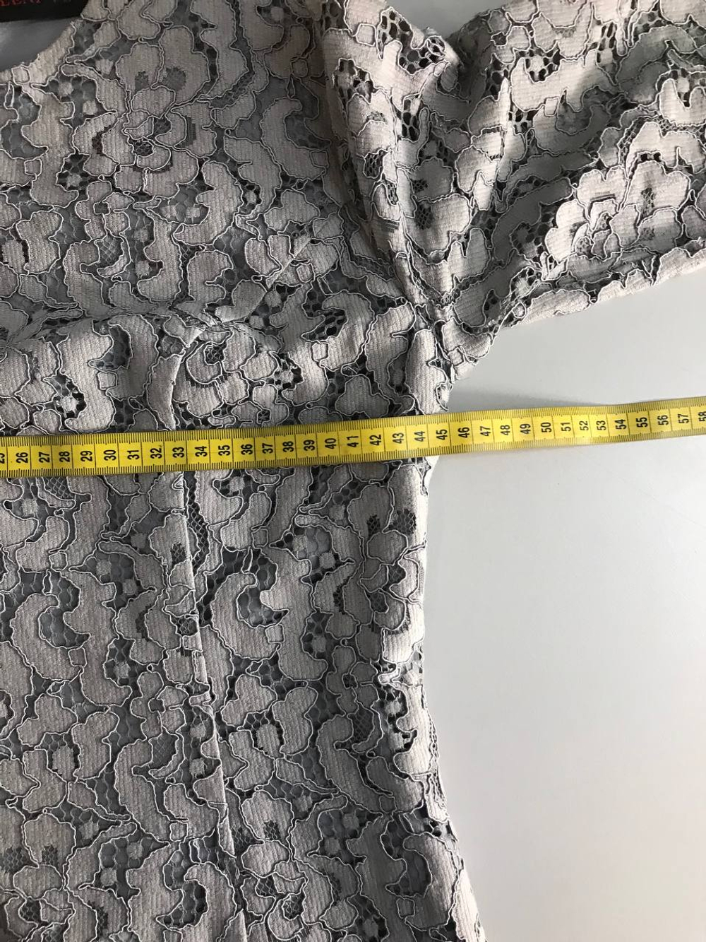 Платье Eleni Viare кружевное, визуально на 44 размер