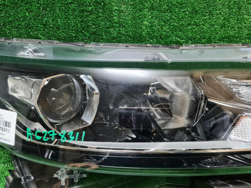 Фара правая Nissan Qashqai 2 j11 (17-23) галоген