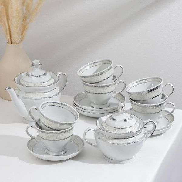 Уход за фарфором: как сохранить посуду на долгие годы