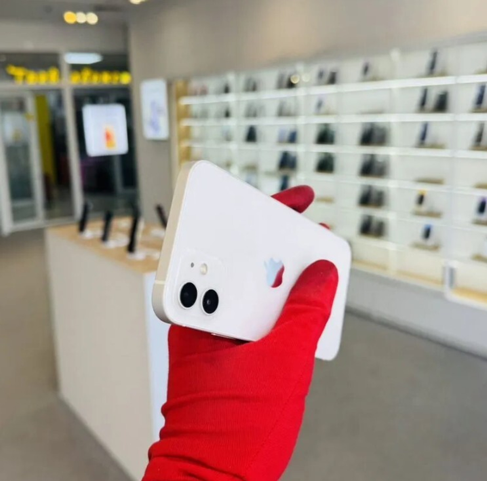 iPhone 12, 128 ГБ б/у