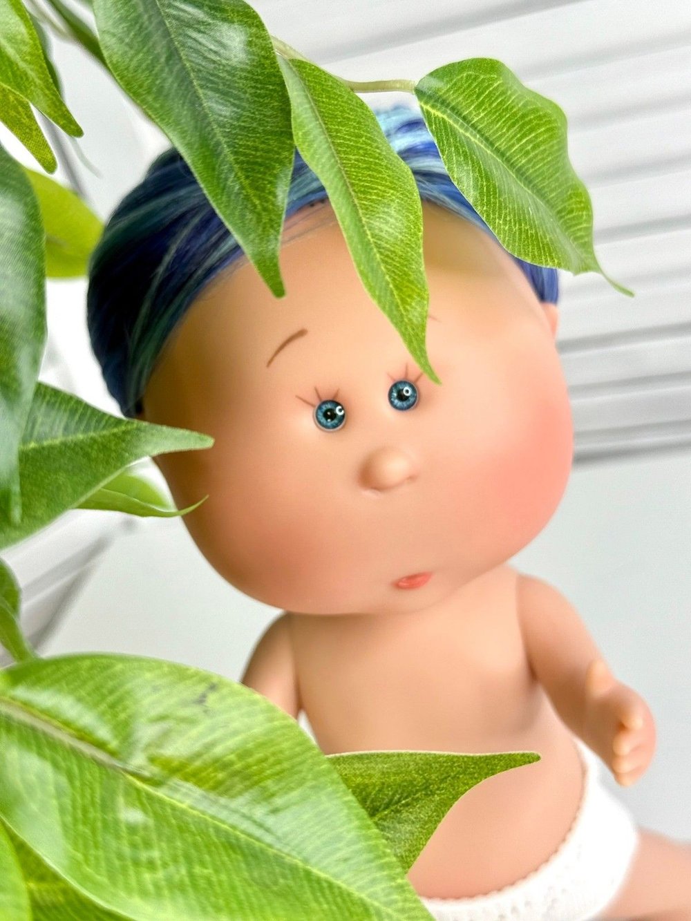 Кукла Nines виниловая 30см MIA без одежды (3000W15A2)