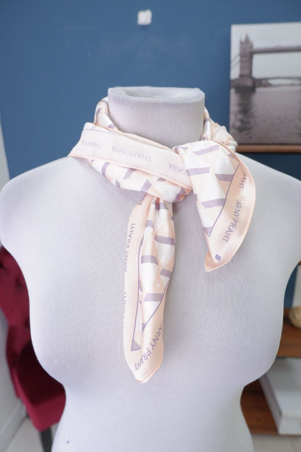 Платок Arny Praht светлый