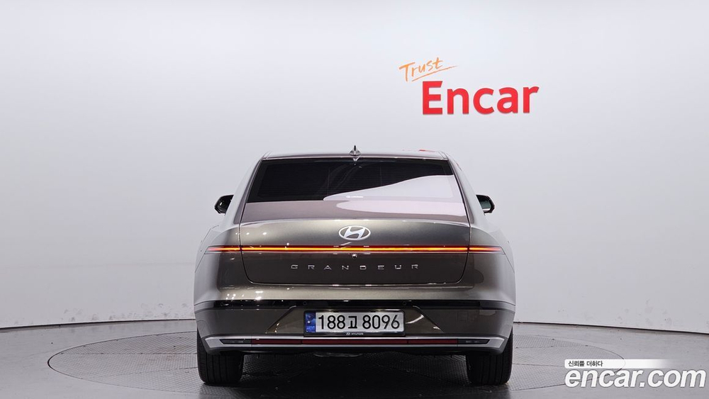 Hyundai Grandeur (Azera) Hybrid (GN7) Exclusive (08.2023)
