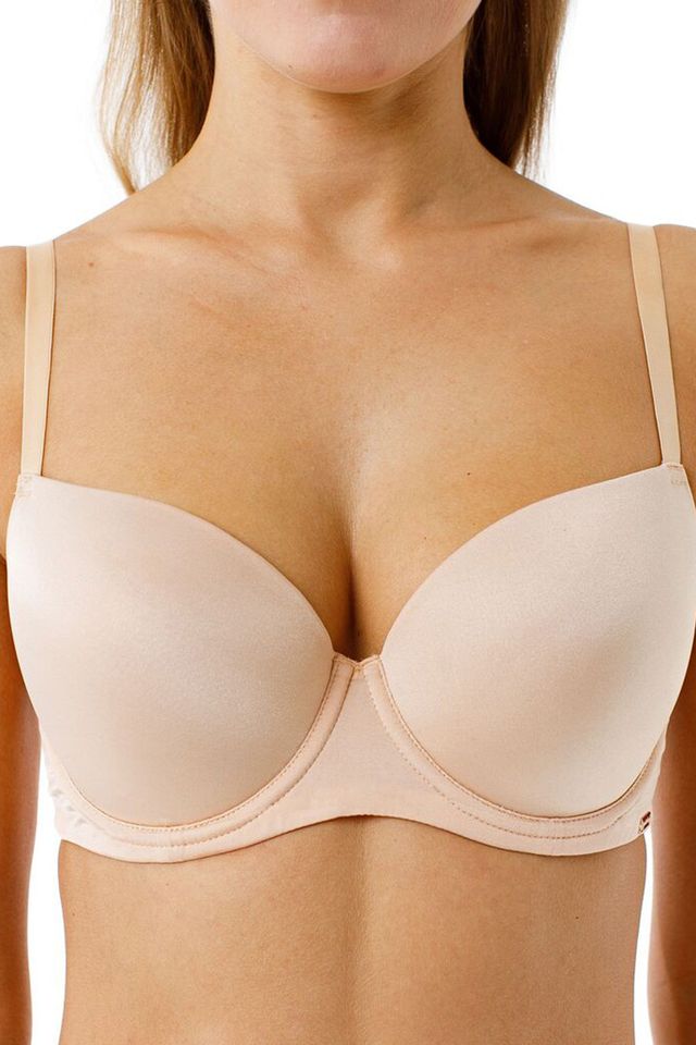 Бюстгальтер с формованными чашками Skin