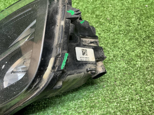 ПТФ левая BMW 7er F01 F02 (2012-2015) LED