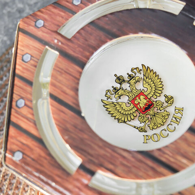 Набор 7 предметов (6 стопок 50мл, пепельница) Золотой герб России
