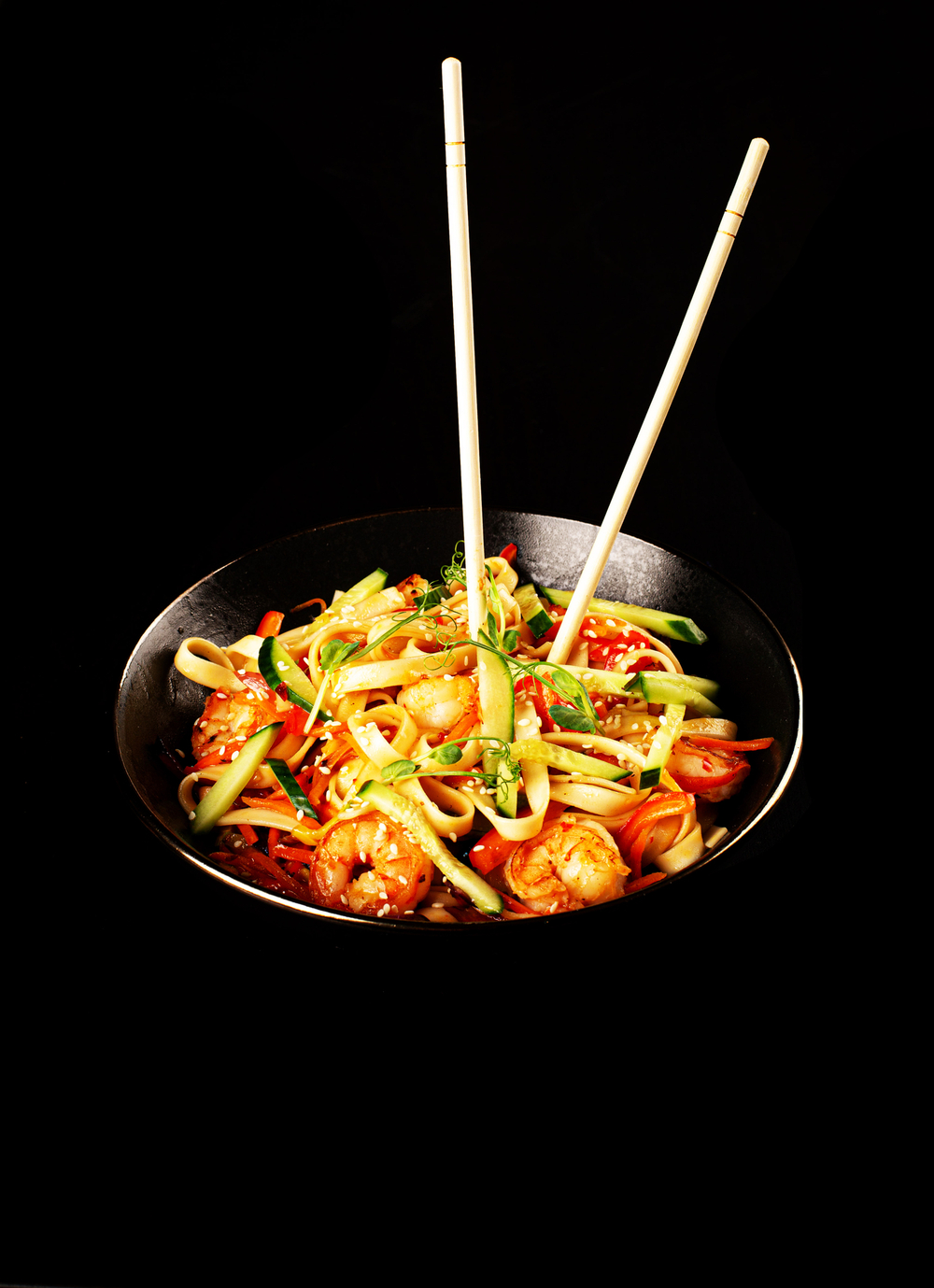WOK с лапшой с креветками