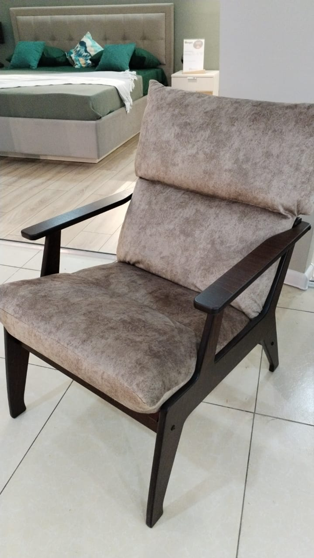 Кресло "Луна" Невада латте, Орех