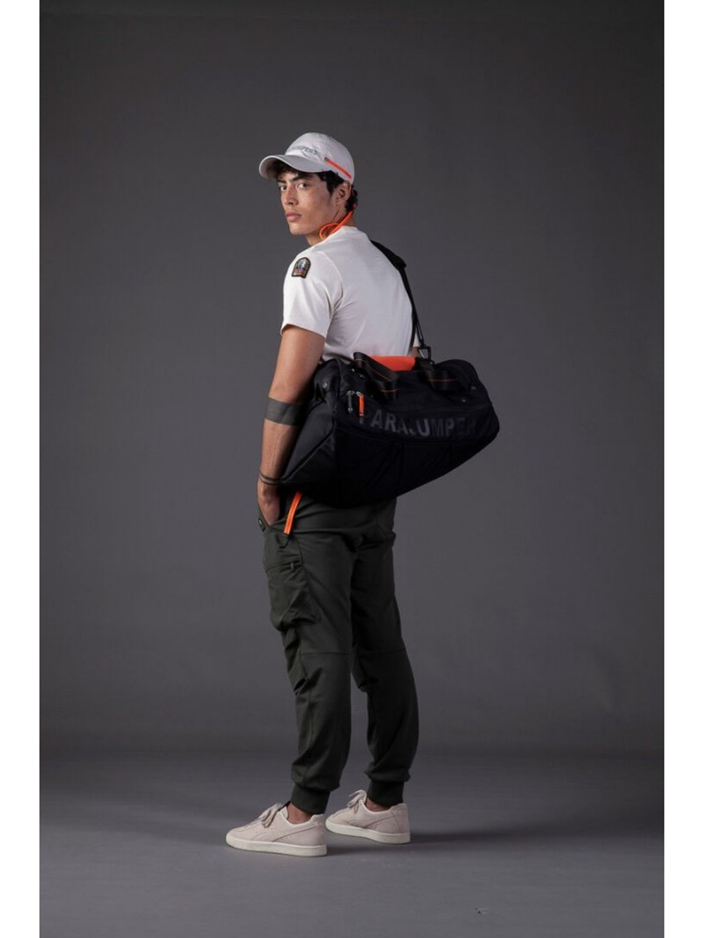 Сумка PARAJUMPERS MANDENHALL 541 черный