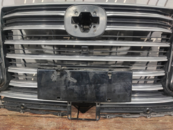 Решетка радиатора Changan CS95 19-нв Б/У Оригинал S4010663901