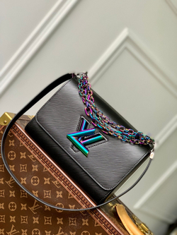 Louis Vuitton Twist MM
