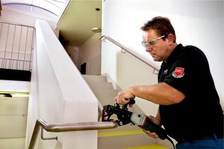 Шлифмашина ленточная сетевая METABO RBE 9-60 Set 602183510