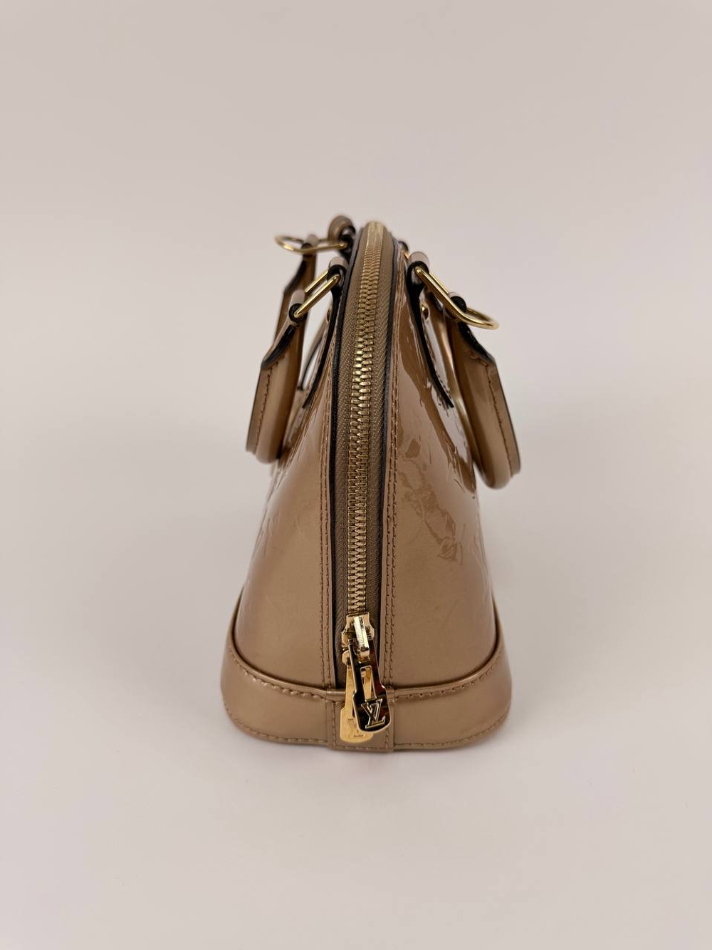 Сумка Louis Vuitton Monogram Vernis Alma BB