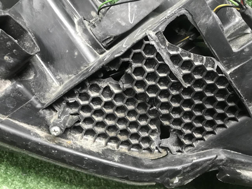 Битая Фара правая Nissan Qashqai J11 13-19 галоген