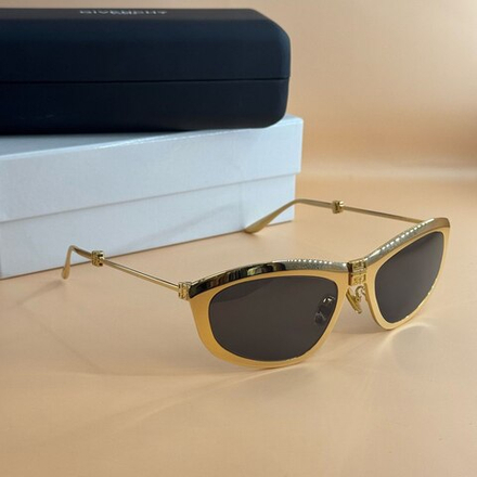 Солнцезащитные очки Givenchy