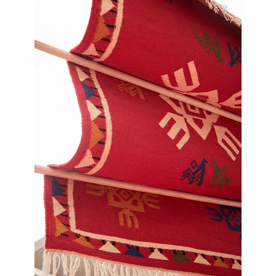 Ковер из шерсти по мотивам чувашских орнаментов из коллекции cultural heritage, 160х230 см