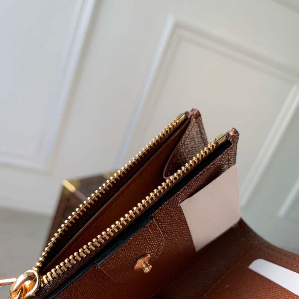 Louis Vuitton Lisa Wallet