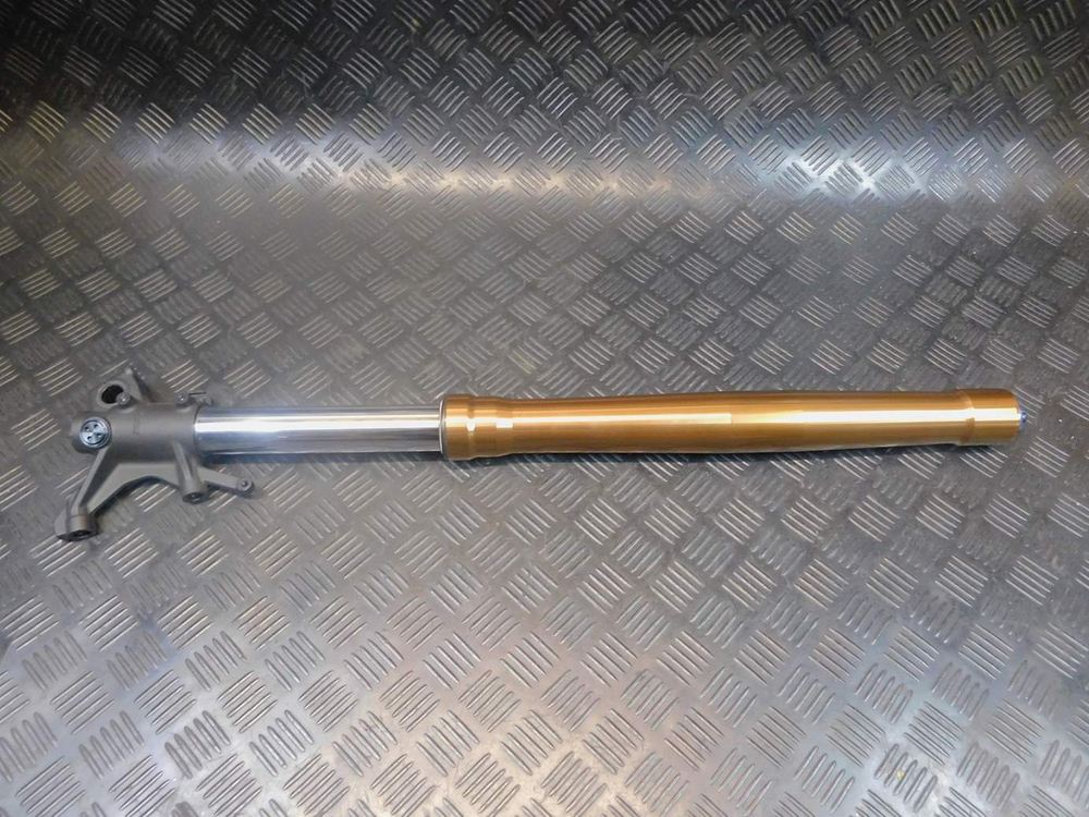 Перо вилки левое CRF1100L Africa Twin 053406