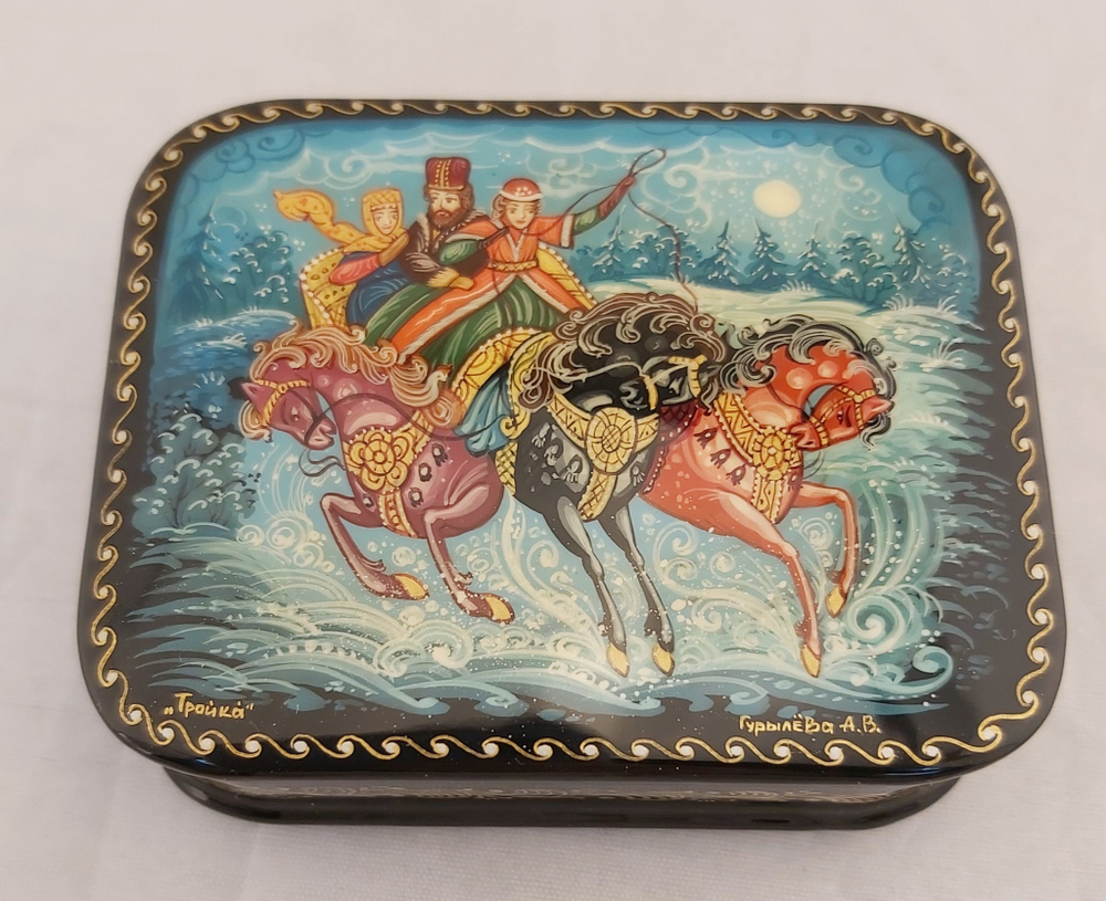Шкатулка "Тройка" (Ручная роспись Палех)
