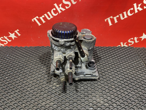 Кран управления тормозами прицепа 2016г.