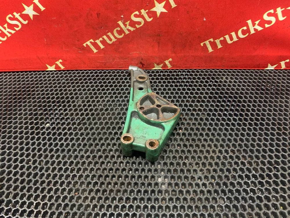 Кронштейн ролика натяжителя