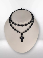 Длинные бусы на шею с крестом из черного агата (имитация)