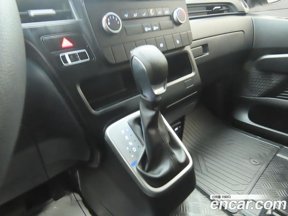 Hyundai Staria Cargo 5인승 (10.2022)
