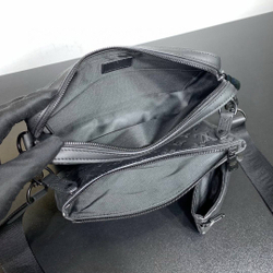 Сумка через плечо/мессенджер Louis Vuitton Trio