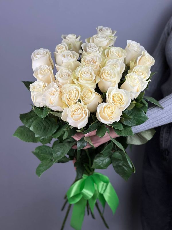 Букет премиальных роз Мондиаль 70 см (под ленту)