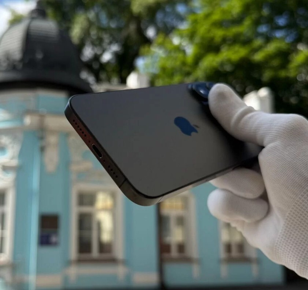 iPhone 15 Pro Max, 256 ГБ б/у