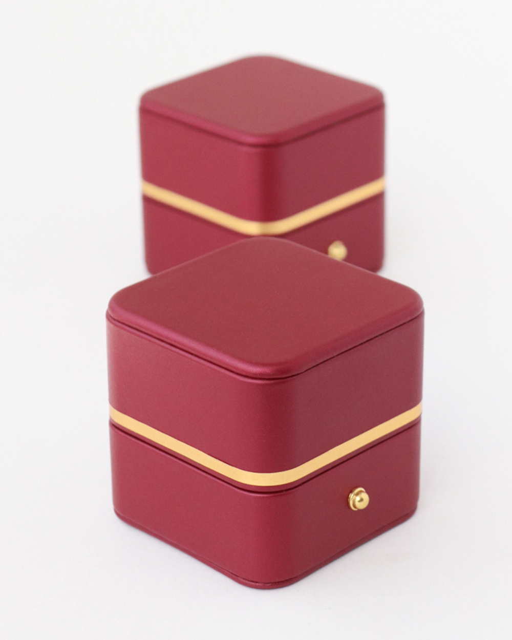 Футляр «Василий» с контрастным декоративным кантем для украшений