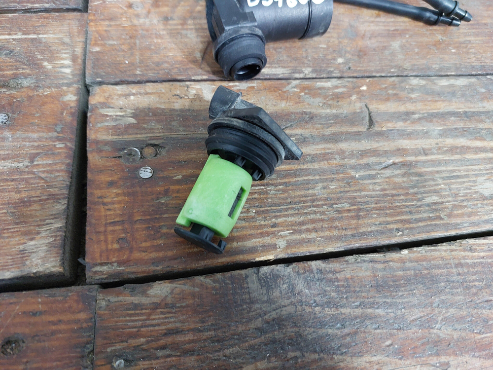 Моторчик насос омывателя Chery Tiggo 7 Pro 20-24 Б/У Оригинал 607000018AA